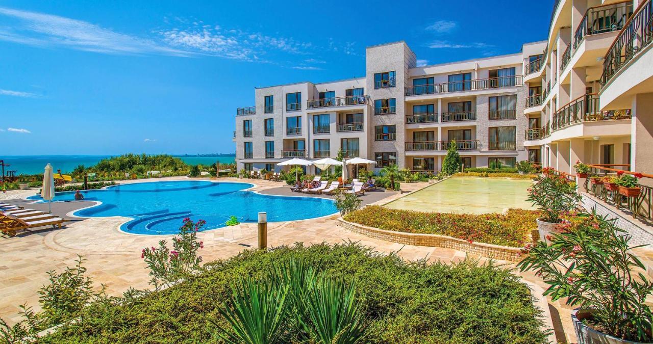 Sea Panorama Apartment - Diamond Beach Sarafovo Burgas Bagian luar foto