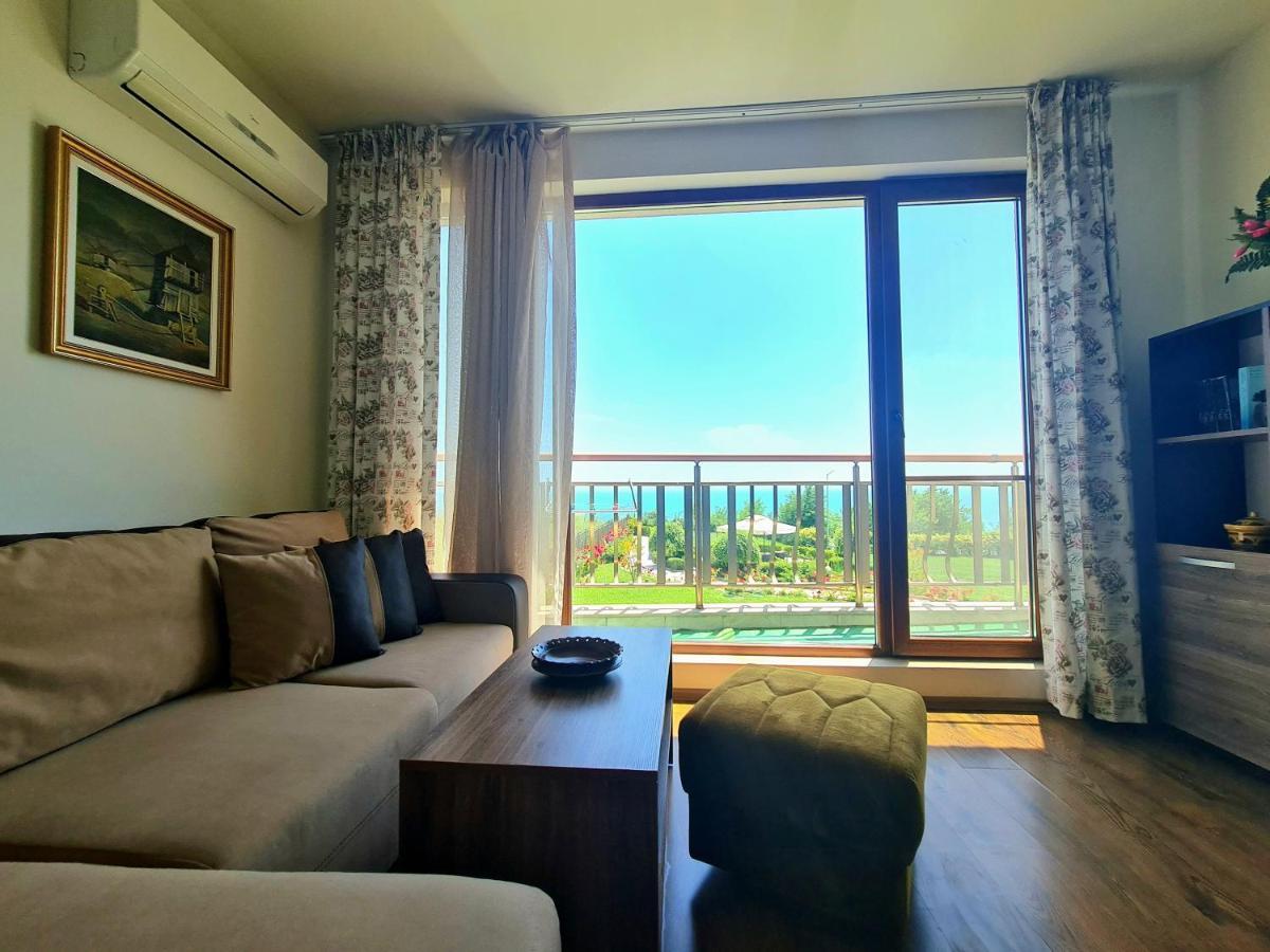 Sea Panorama Apartment - Diamond Beach Sarafovo Burgas Bagian luar foto
